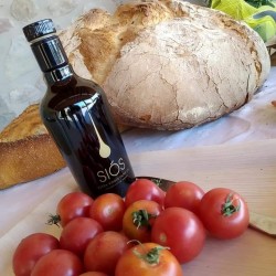 Extra Virgin Olive Oil 0.5 EVOO Tomatoes Bread